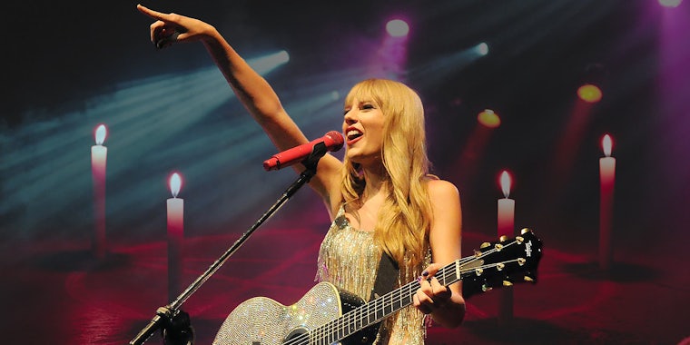 Taylor Swift Satanic ritual